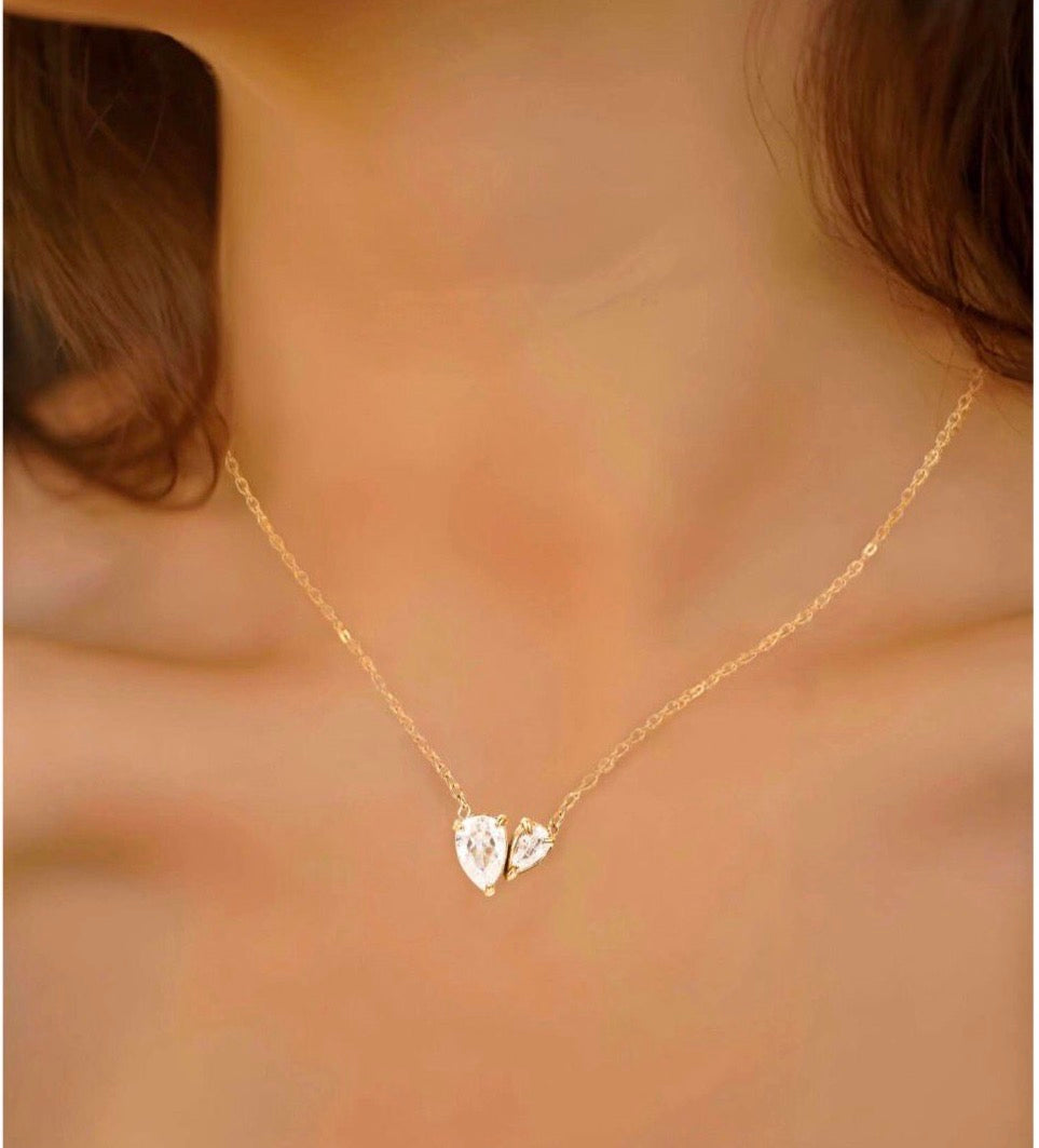 Twin Flame Zircona Chain