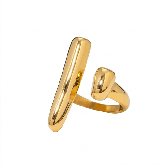 Oui Statement Ring