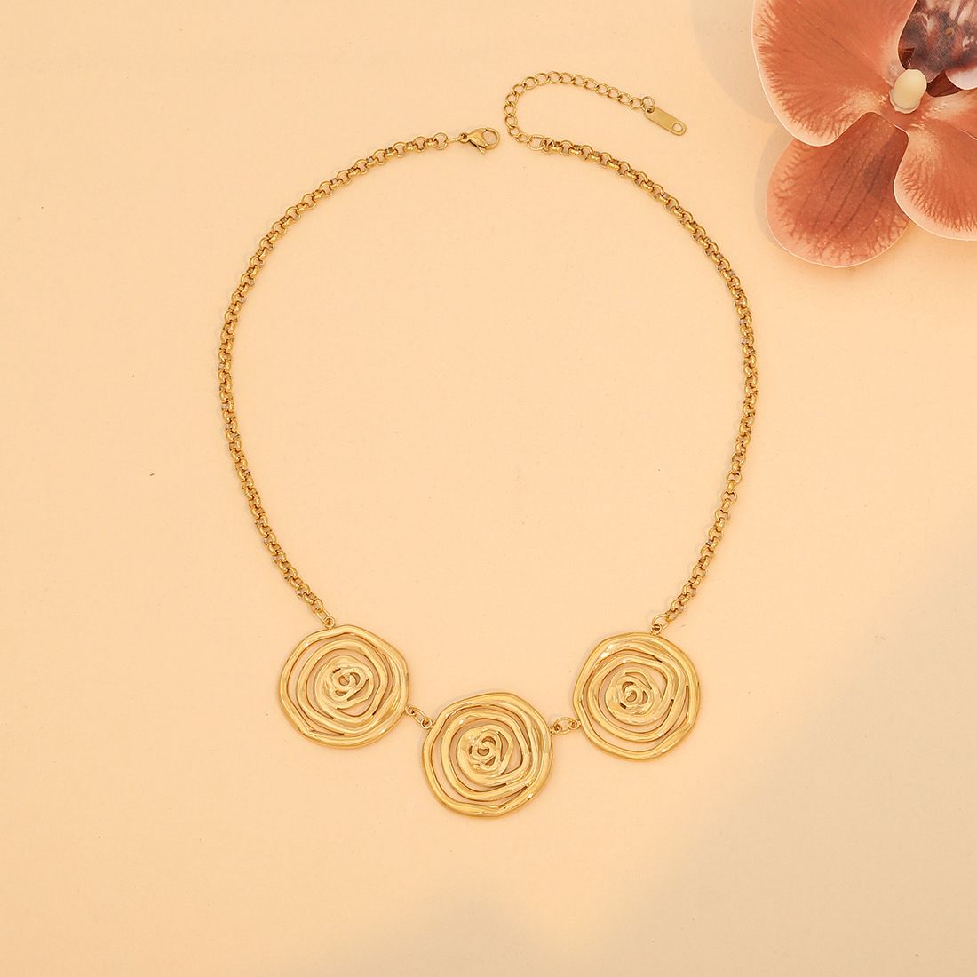 Aura Choker