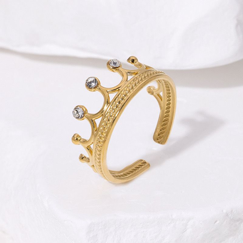 You're a Queen Ring