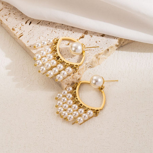Pearl Eyes Drop Earrings