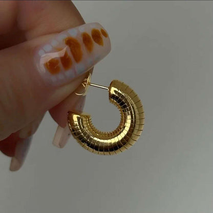 So Iconic Everyday Hoop